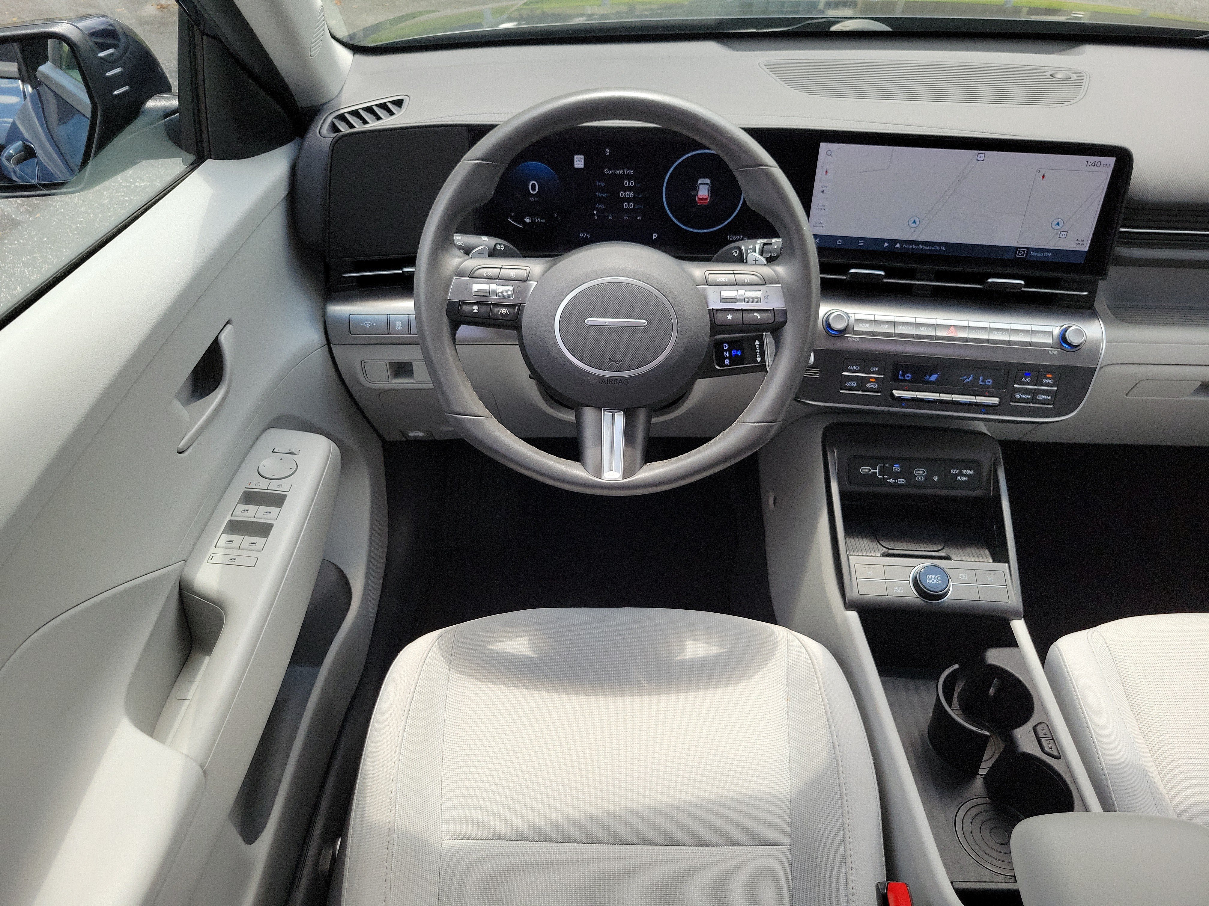 Used 2025 Hyundai Kona SEL FWD image 23