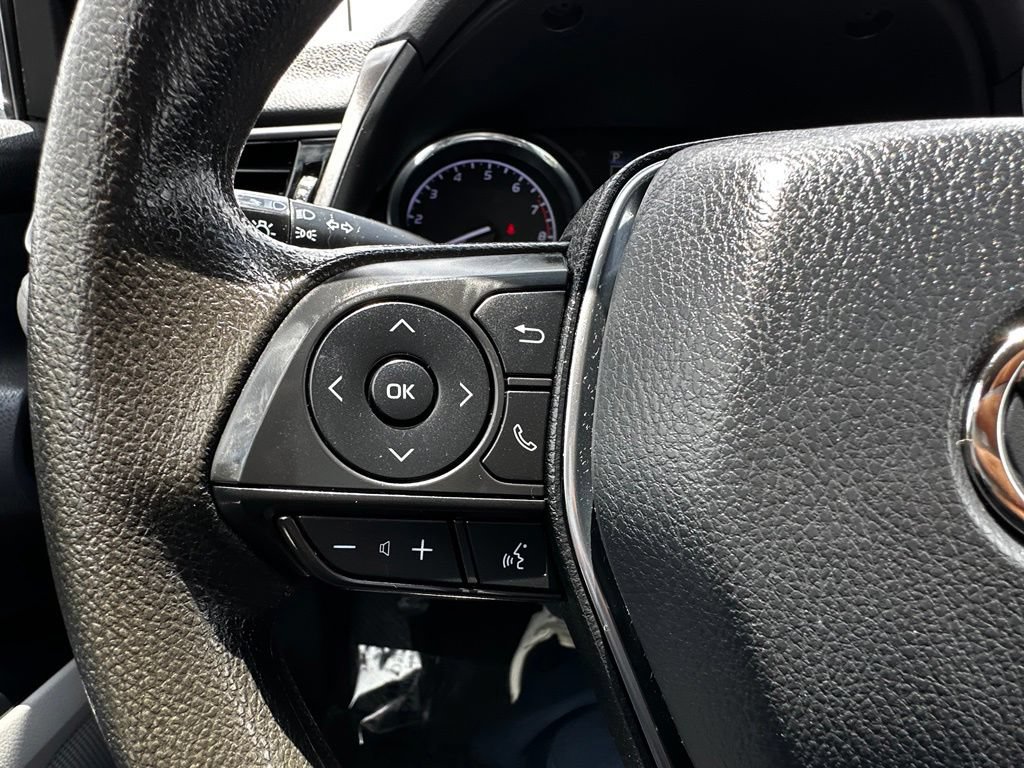 Used 2019 Toyota Camry LE FWD image 29