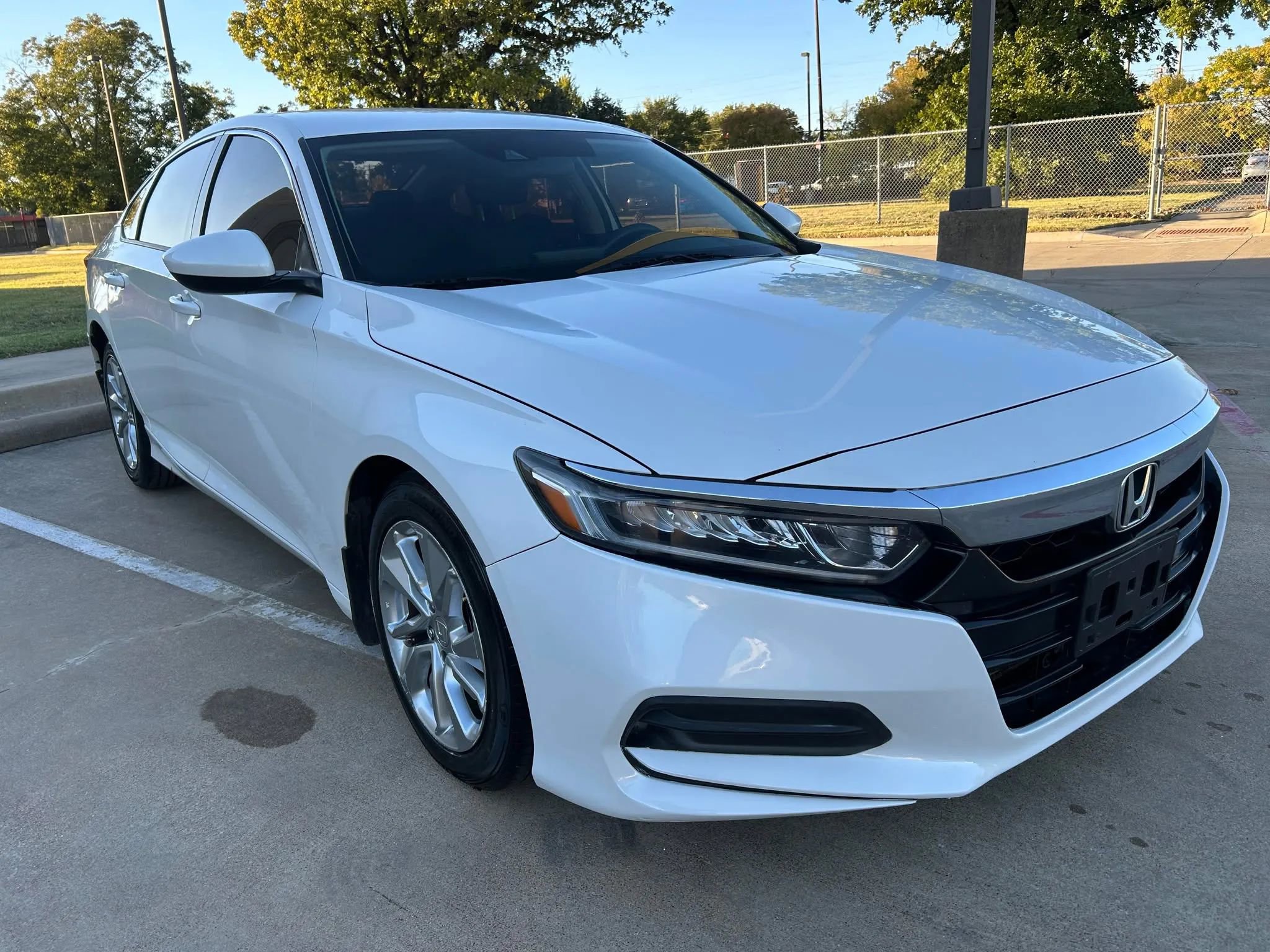 Used 2018 Honda Accord LX image 4