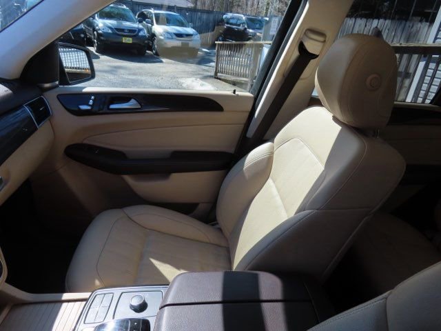 Used 2019 Mercedes-Benz GLE 400 4MATIC image 21