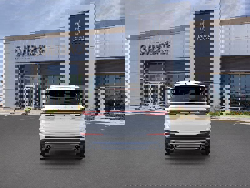 New 2026 Lincoln Corsair Premiere image 5