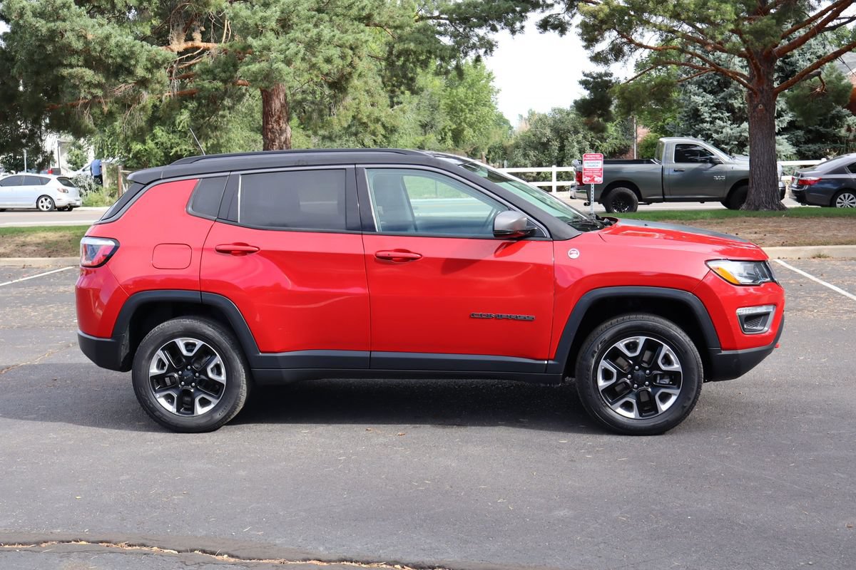 Used 2018 Jeep Compass Trailhawk AWD/4WD image 3