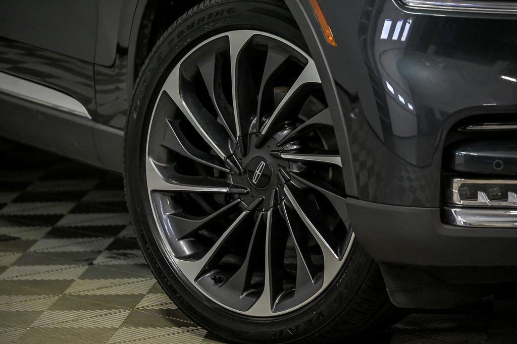 Used 2023 Lincoln Aviator Reserve w/ Equipment Group 201A AWD/4WD video 3