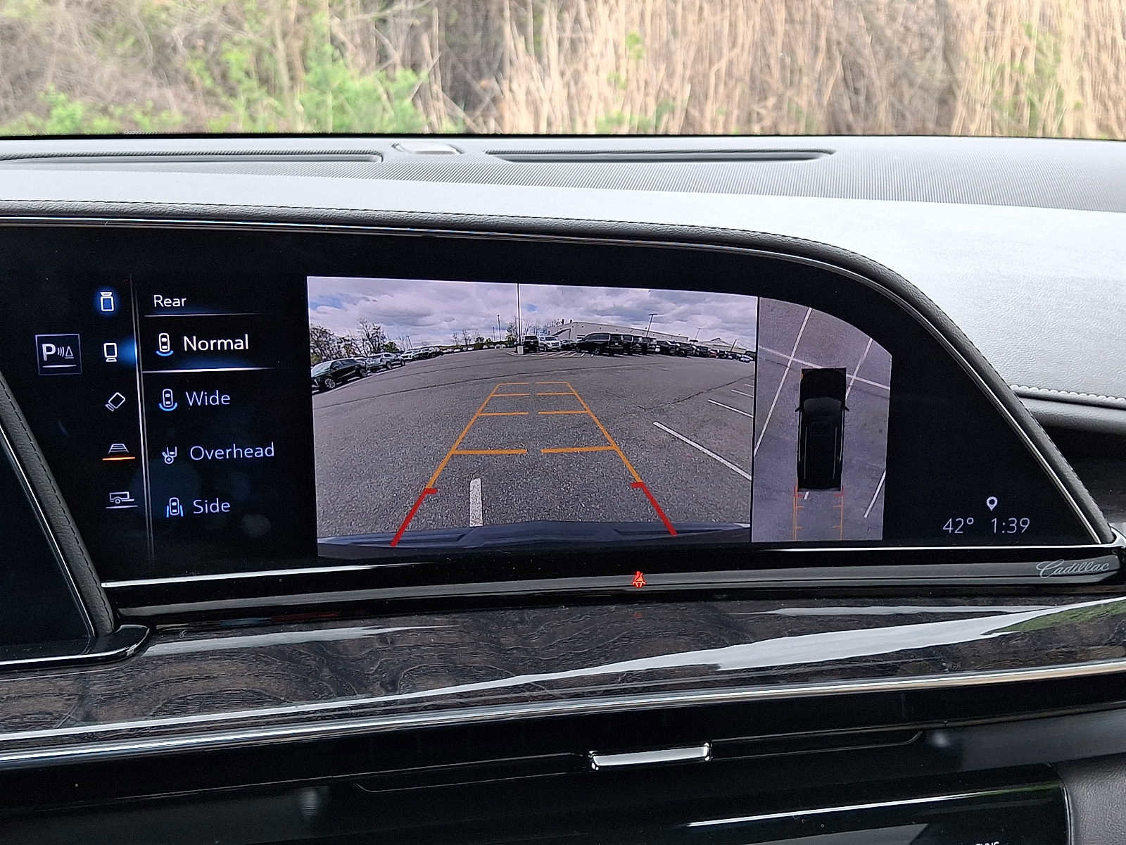 Used 2022 Cadillac Escalade Premium Luxury AWD/4WD image 20