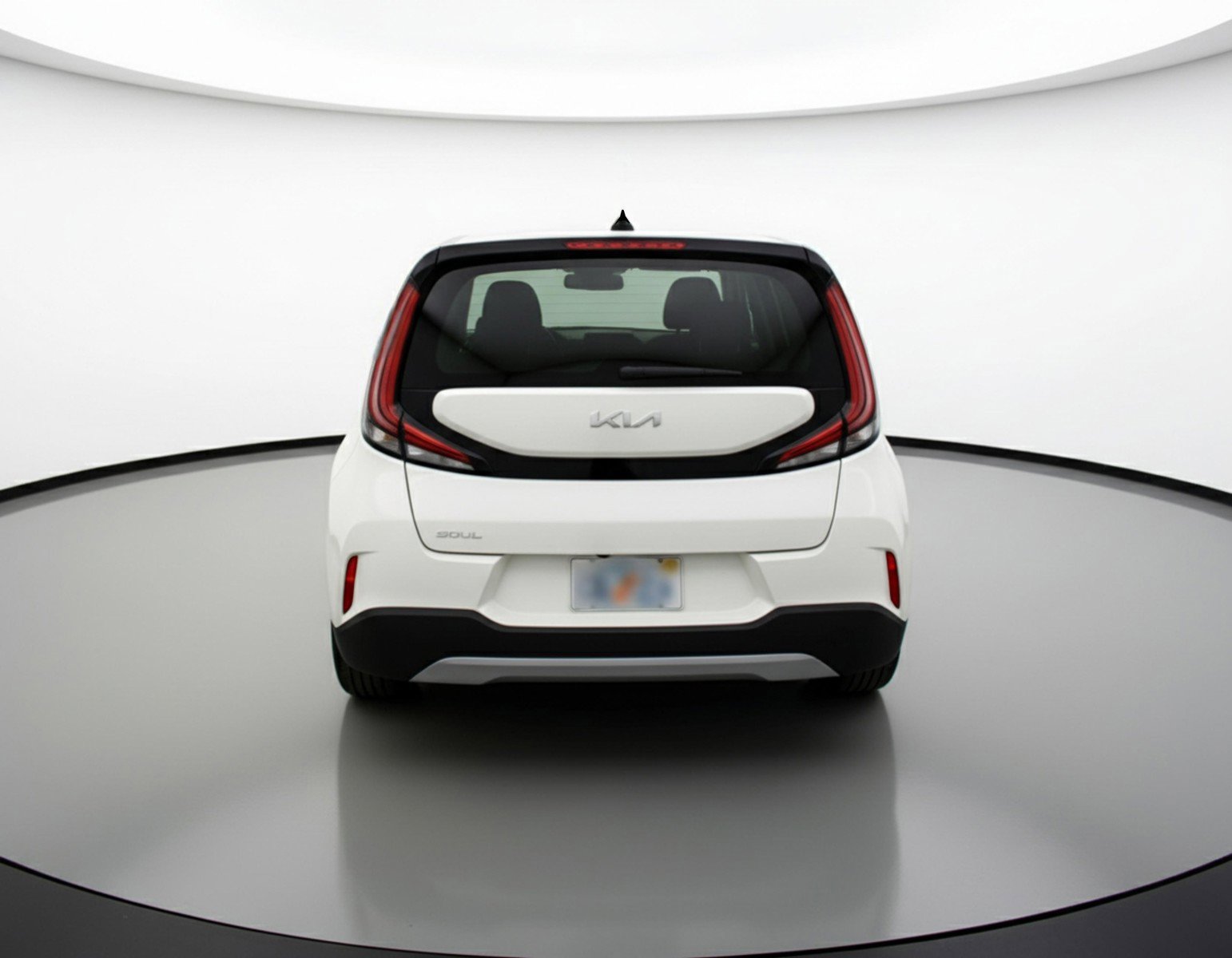 Used 2025 Kia Soul LX w/ LX Technology Package FWD image 7