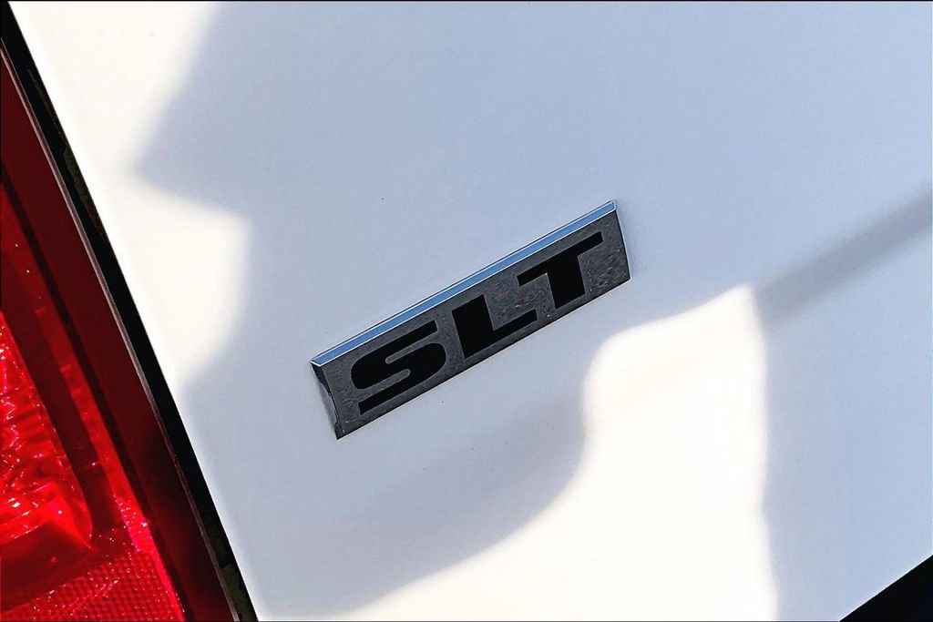 Used 2024 RAM 1500 Classic SLT image 23