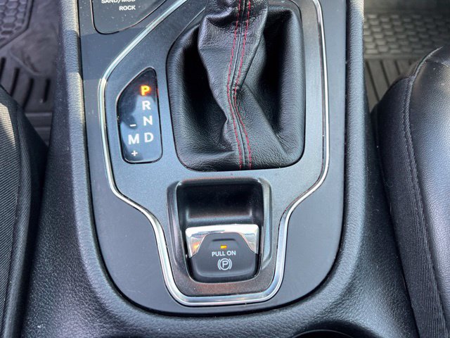 Used 2020 Jeep Cherokee Trailhawk w/ Cold Weather Group AWD/4WD image 29