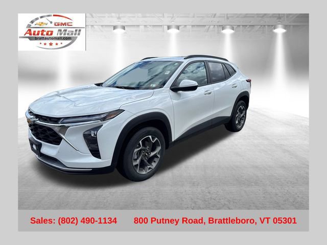 Used 2024 Chevrolet Trax LT w/ Sunroof Package FWD image 1