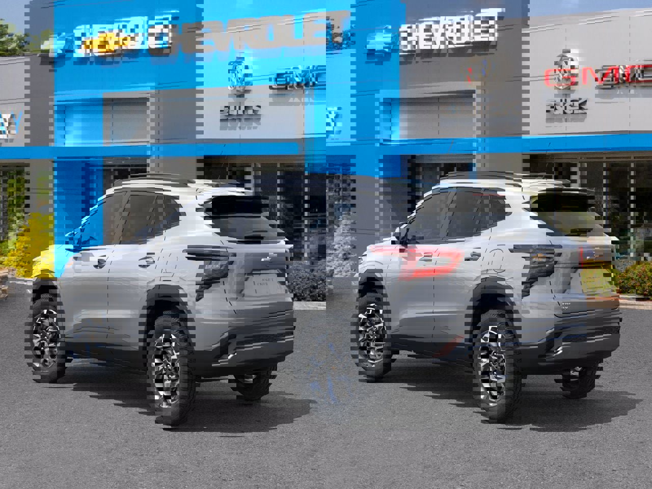 New 2026 Chevrolet Trax LT w/ LT Convenience Package FWD image 3