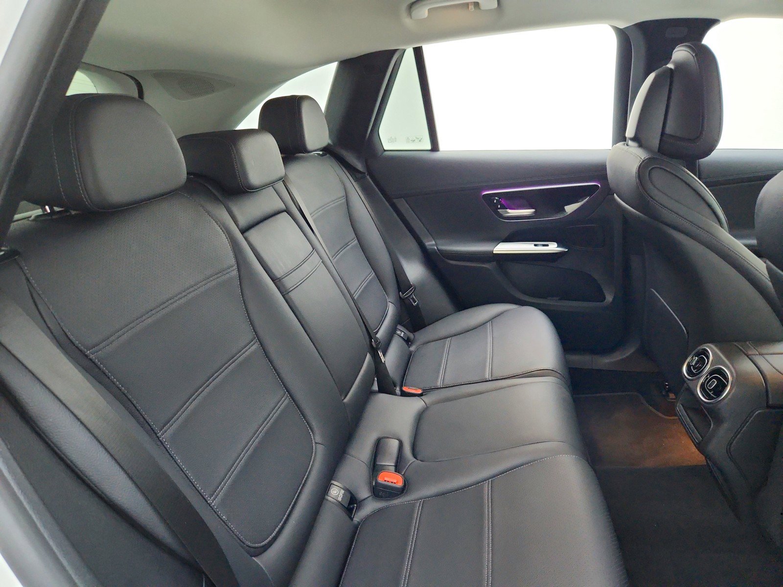 Certified 2024 Mercedes-Benz GLC 300 4MATIC image 31