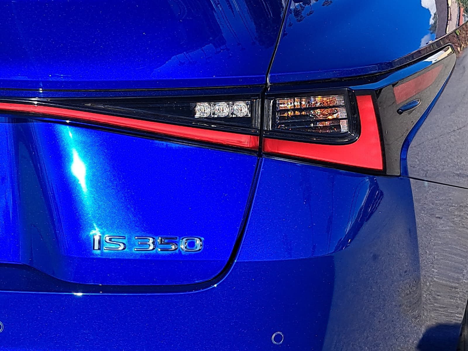 Used 2025 Lexus IS 350 F Sport w/ Accessory Package RWD image 37