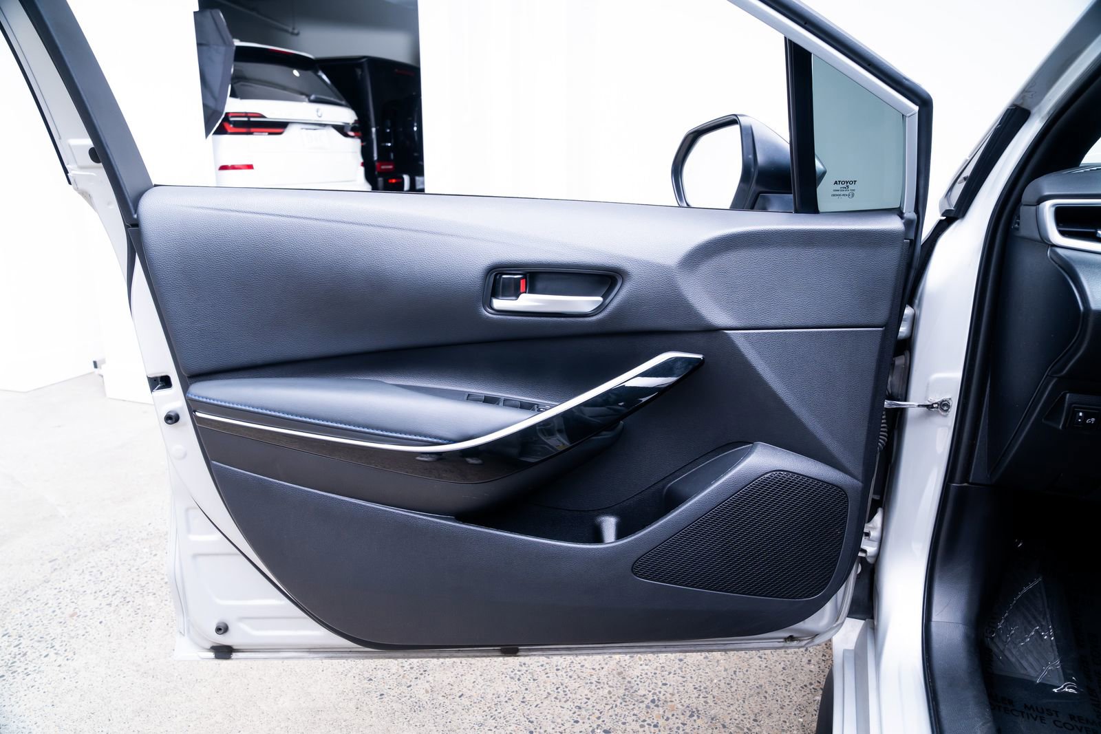 Used 2022 Toyota Corolla XSE w/ Carpet Mat Package (TMS) FWD image 16