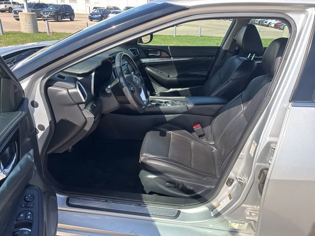 Used 2020 Nissan Maxima 3.5 SV w/ Floor Mat Group FWD image 8