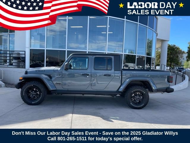 Used 2025 Jeep Gladiator Sport AWD/4WD image 2