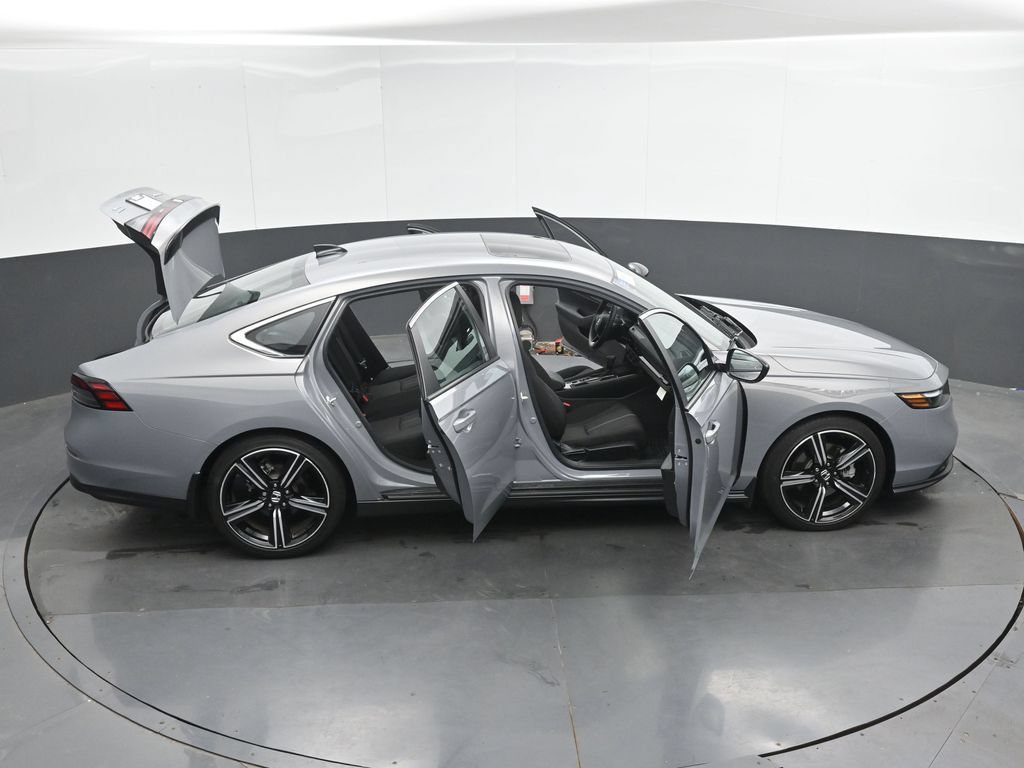 Used 2024 Honda Accord Sport image 41
