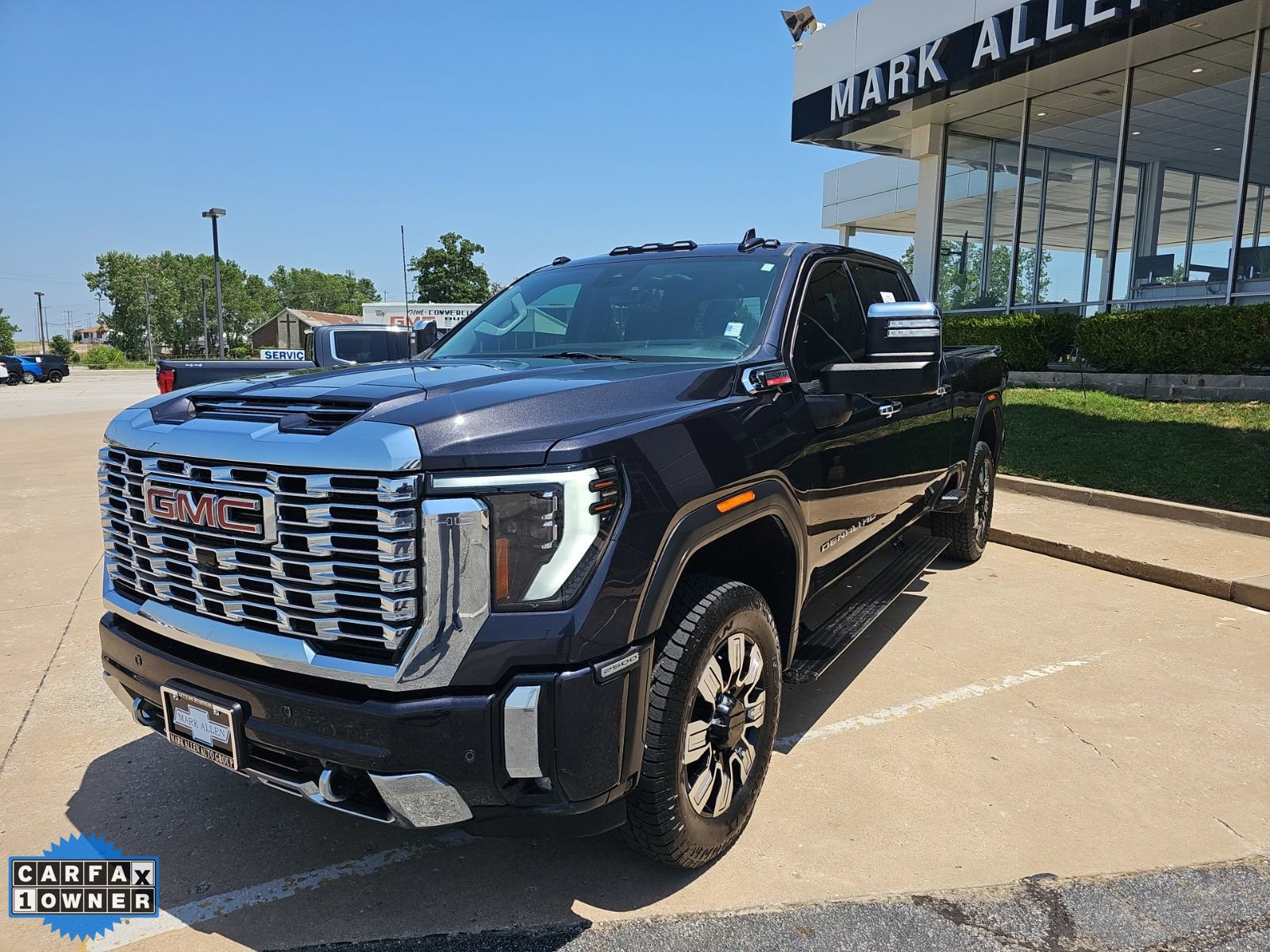 Used 2024 GMC Sierra 2500 Denali w/ Denali Reserve Package AWD/4WD image 10