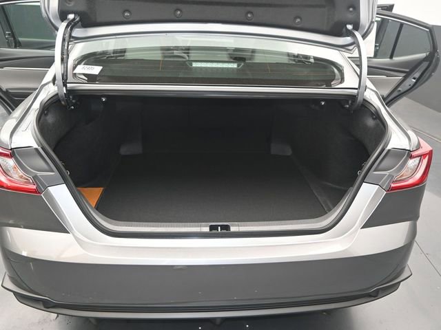 Used 2026 Toyota Camry SE image 13