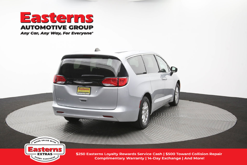 Used 2023 Chrysler Voyager LX FWD image 42