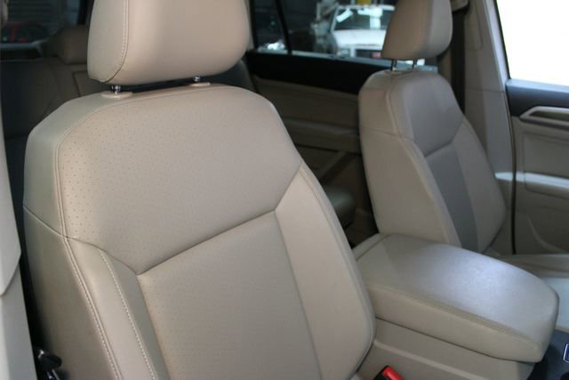Used 2018 Volkswagen Atlas SE FWD image 11