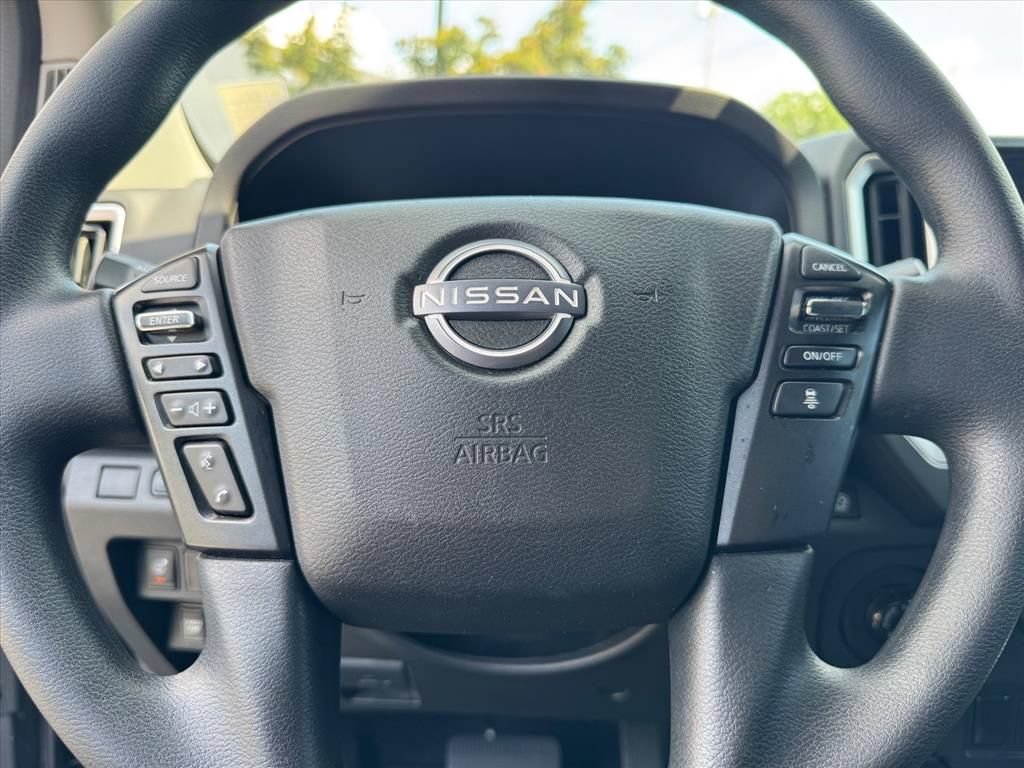 Certified 2025 Nissan Frontier SV RWD image 15