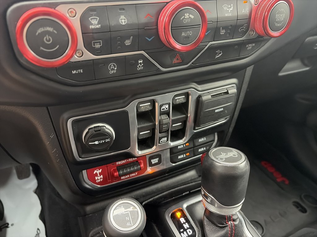 Used 2019 Jeep Wrangler Unlimited Rubicon w/ Cold Weather Group AWD/4WD image 23