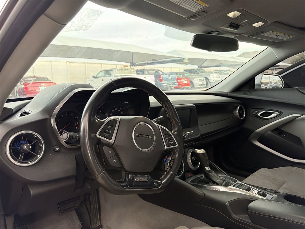 Used 2017 Chevrolet Camaro LT image 7