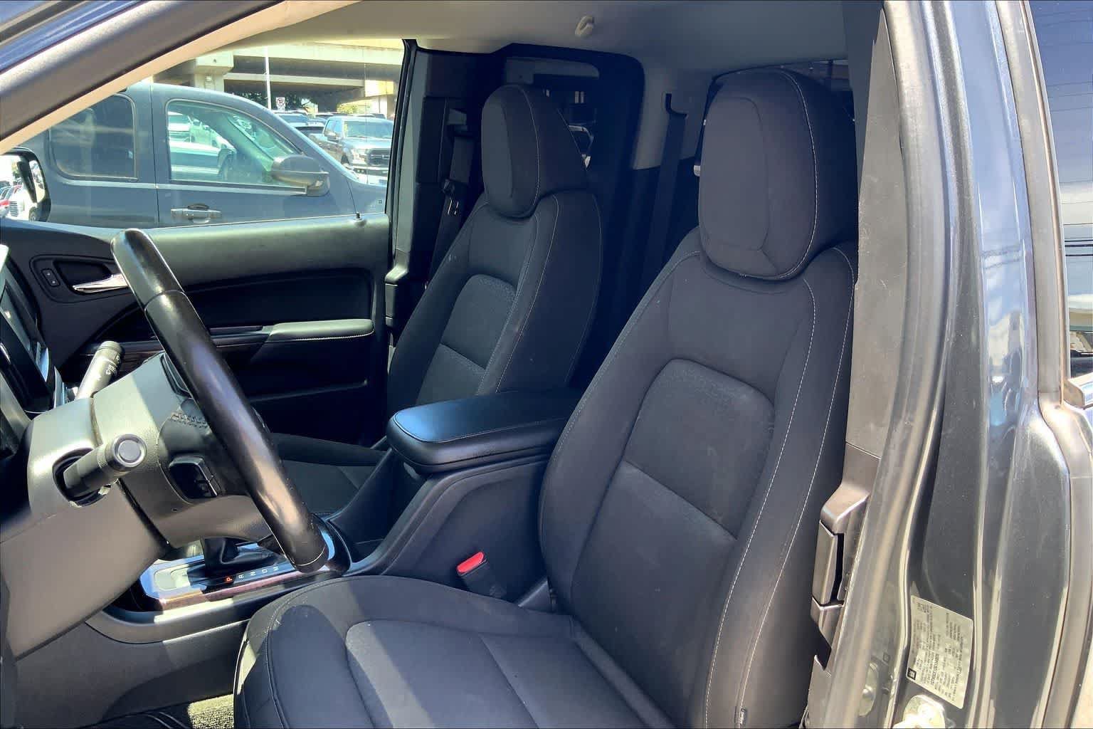 Used 2016 GMC Canyon SLE RWD image 11
