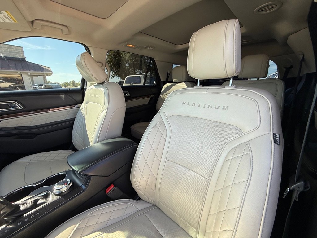 Used 2018 Ford Explorer Platinum AWD/4WD image 18