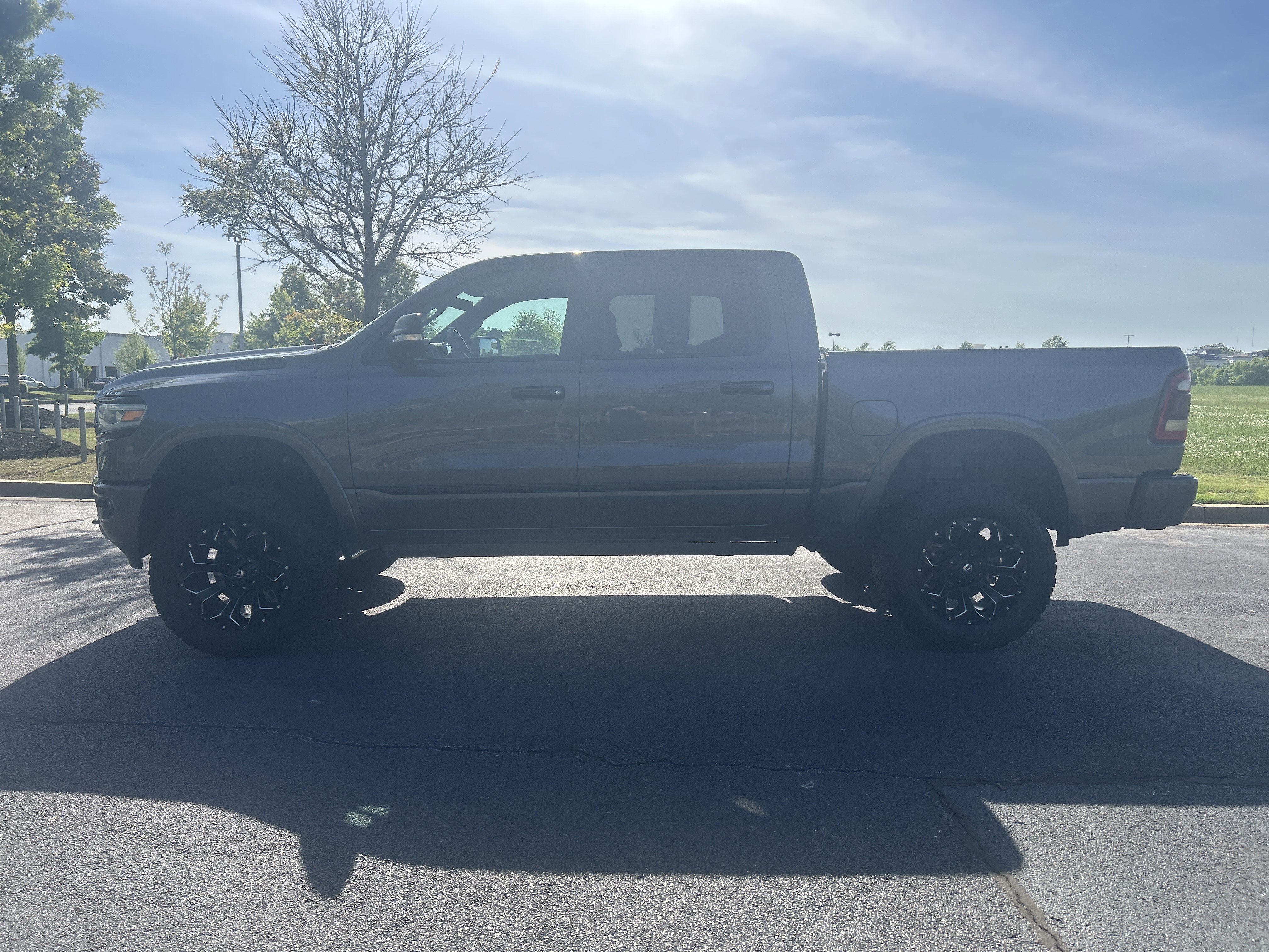 Used 2019 RAM 1500 Limited AWD/4WD image 6
