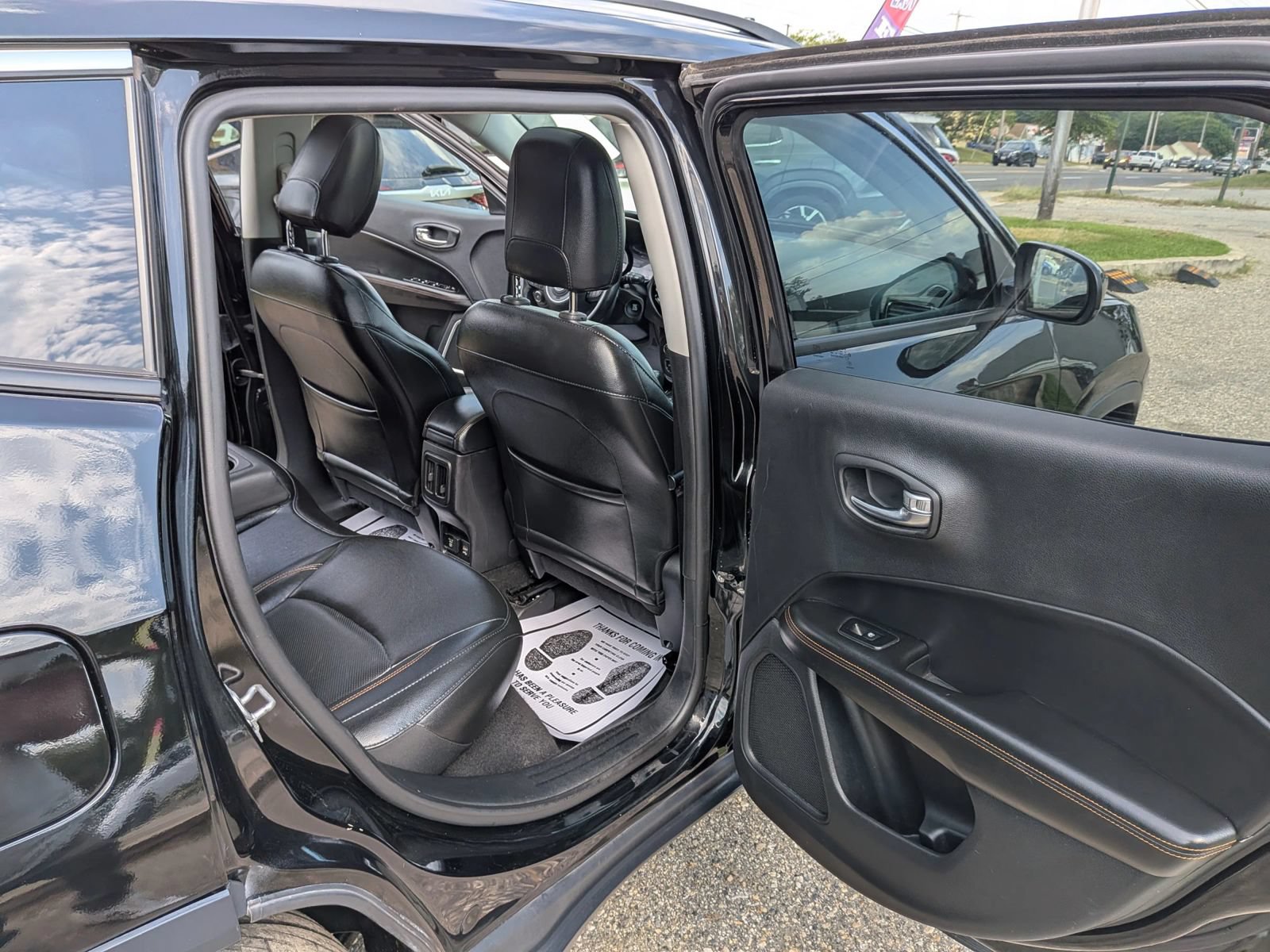 Used 2019 Jeep Compass Limited AWD/4WD image 34