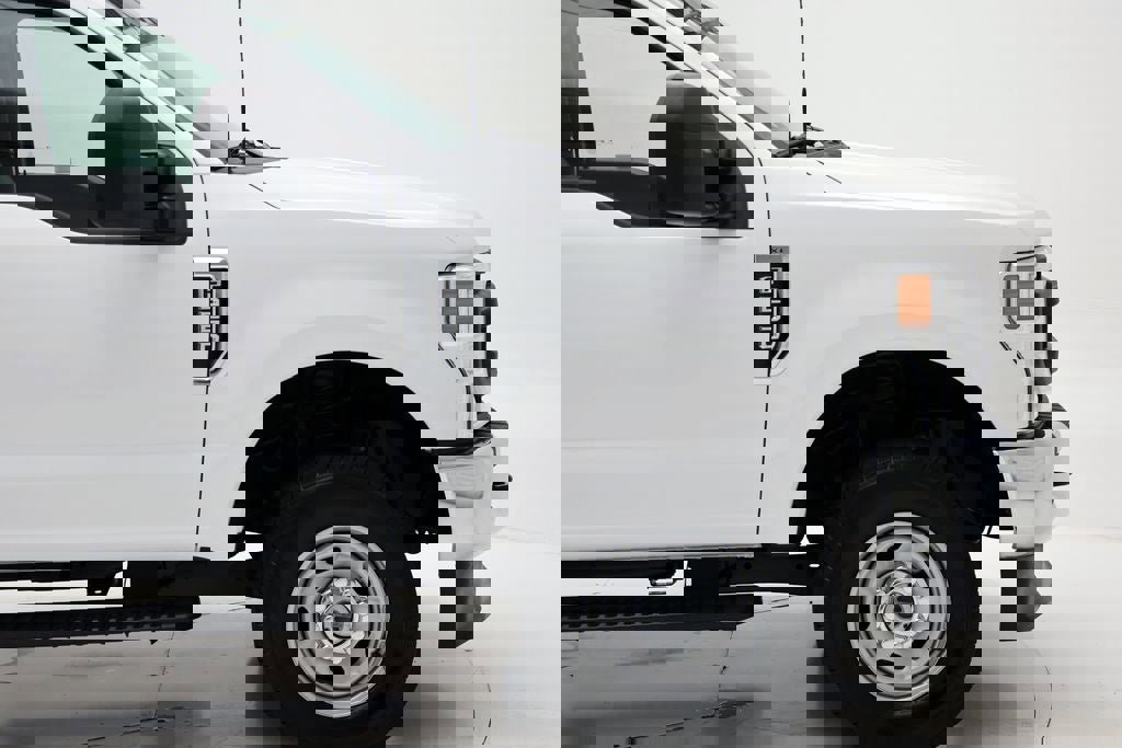 Used 2021 Ford F250 XL w/ Power Equipment Group image 3