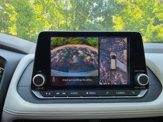 Used 2023 Nissan Rogue SL image 19