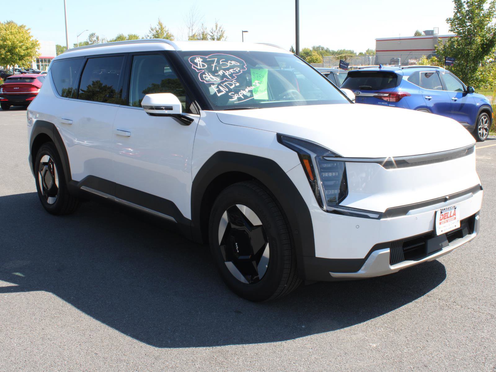 New 2026 Kia EV9 Wind image 3