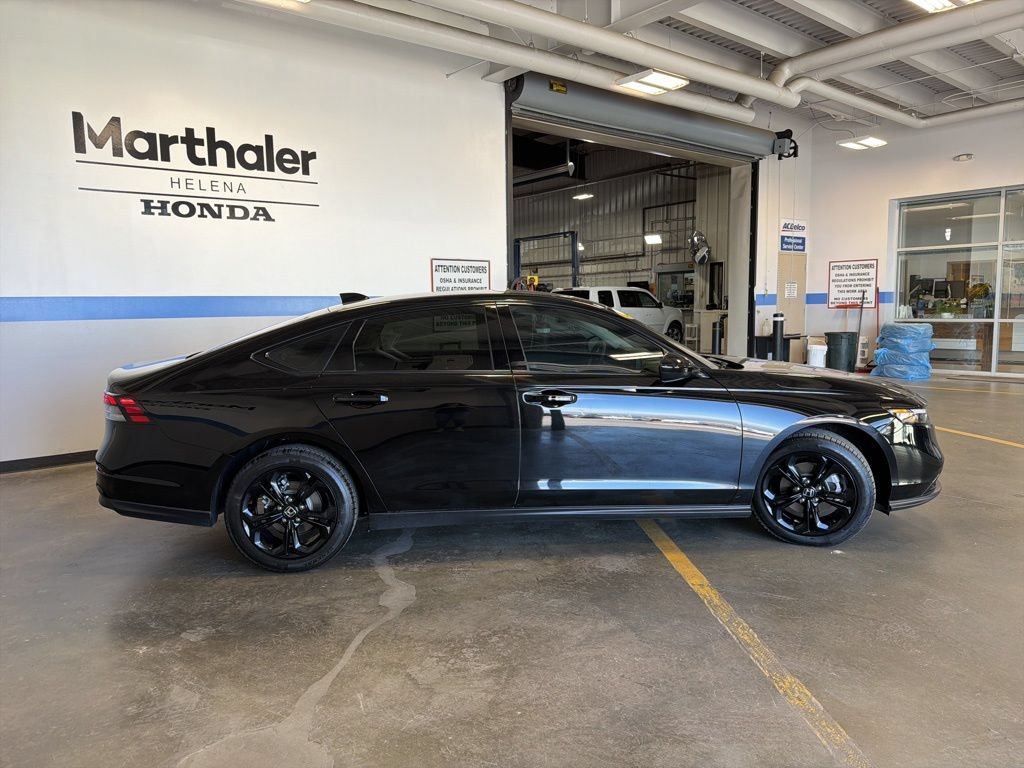 Certified 2025 Honda Accord SE image 4