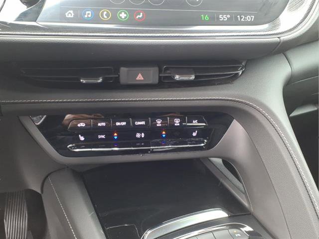 Used 2023 Buick Envision Essence image 16