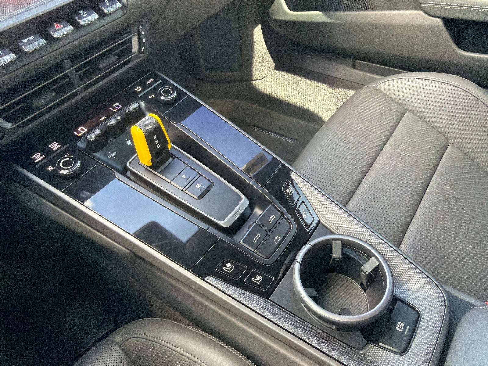 Used 2022 Porsche 911 Carrera RWD image 36