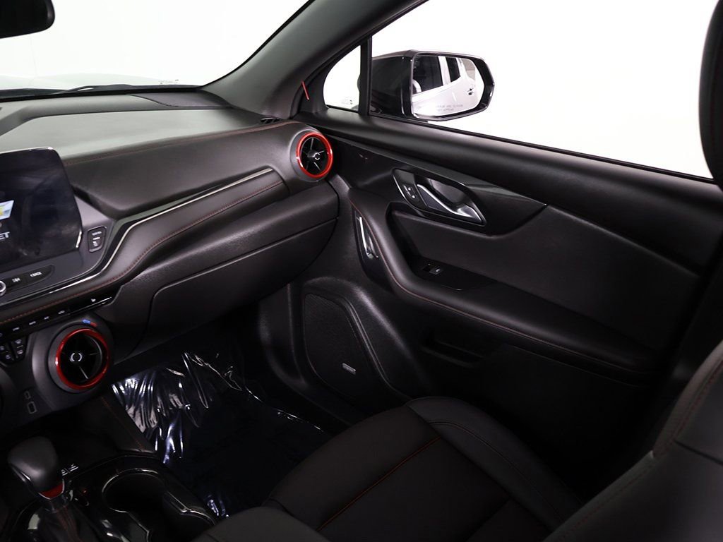 Used 2025 Chevrolet Blazer RS image 37