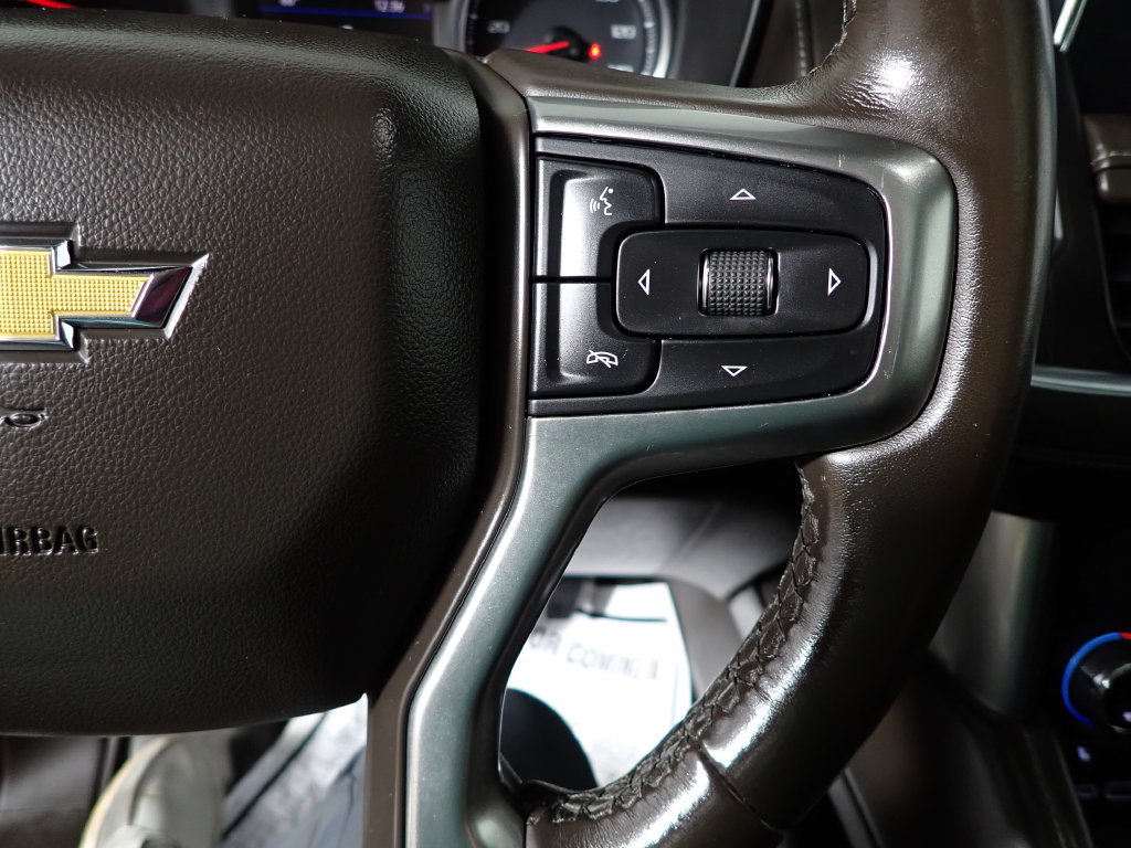 Used 2021 Chevrolet Suburban LT AWD/4WD image 32