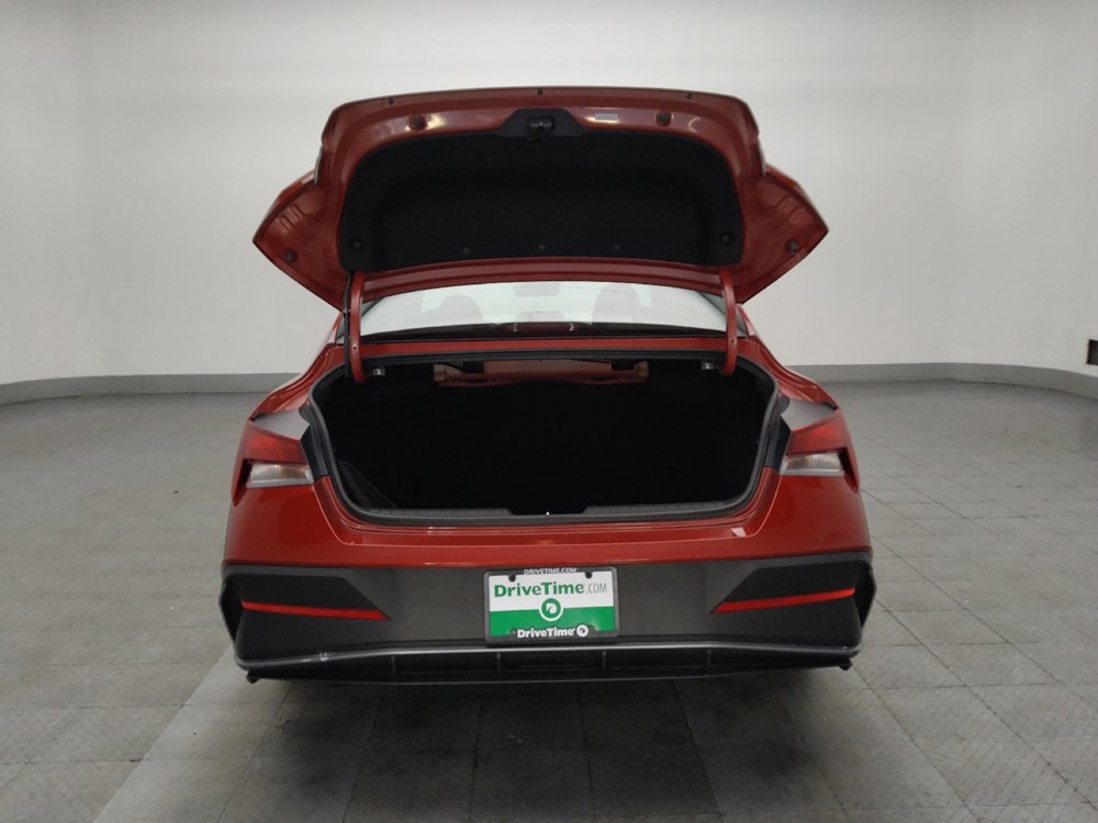 Used 2025 Hyundai Elantra SE image 29