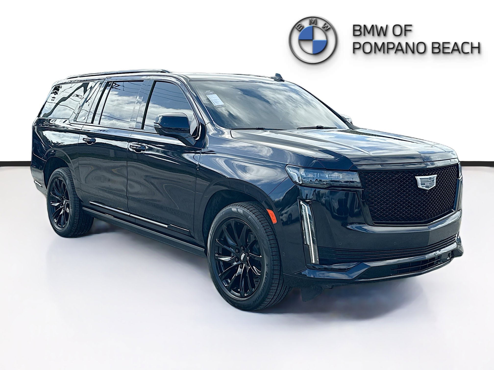 Used 2022 Cadillac Escalade ESV Sport Platinum w/ LPO, ONYX Package image 1