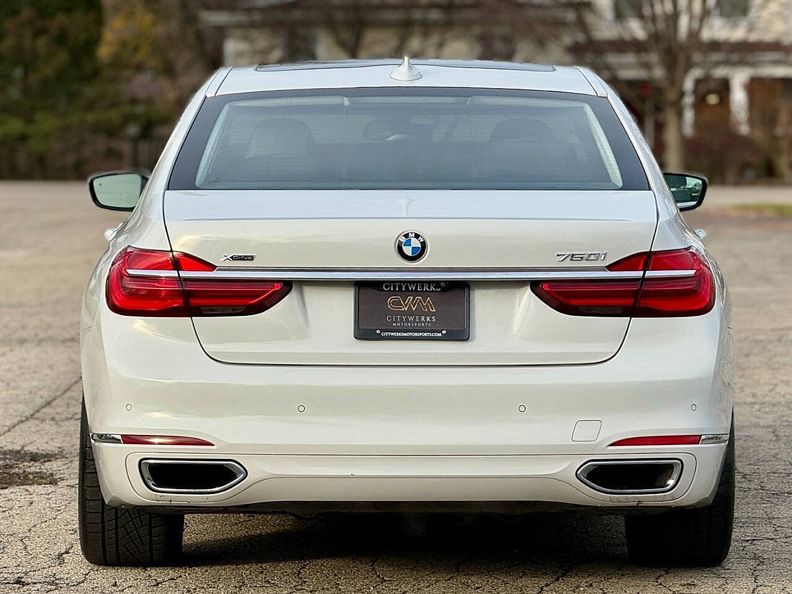 Used 2016 BMW 750i xDrive image 10