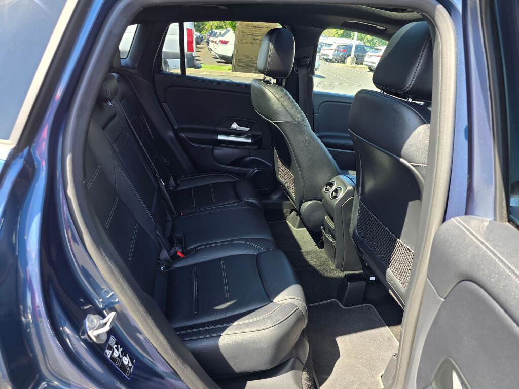 Used 2022 Mercedes-Benz GLA 250 4MATIC image 36