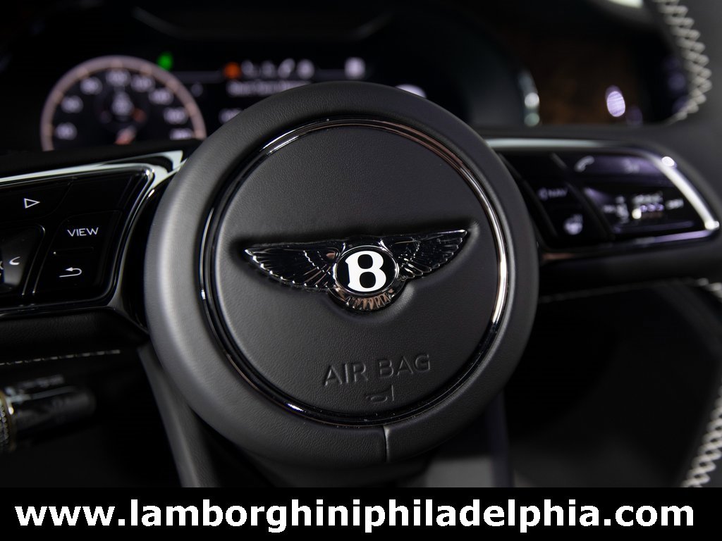Used 2024 Bentley Flying Spur V8 image 21