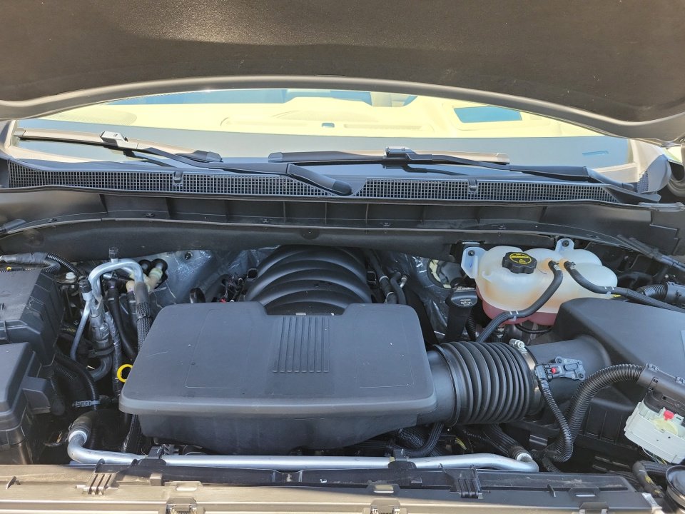 Used 2024 Chevrolet Tahoe Premier w/ Premium Package 2 AWD/4WD image 18