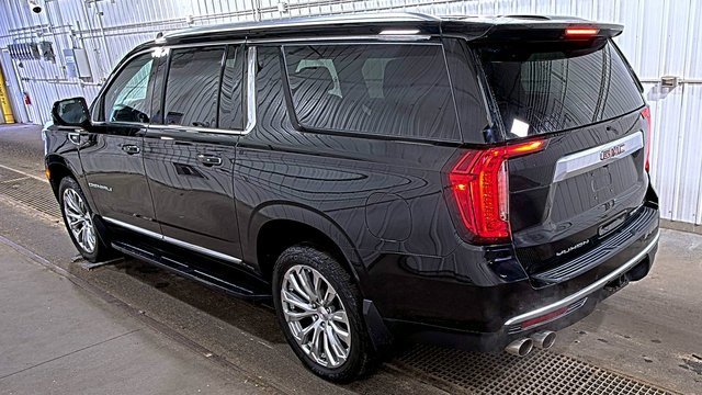 Used 2024 GMC Yukon XL Denali image 3