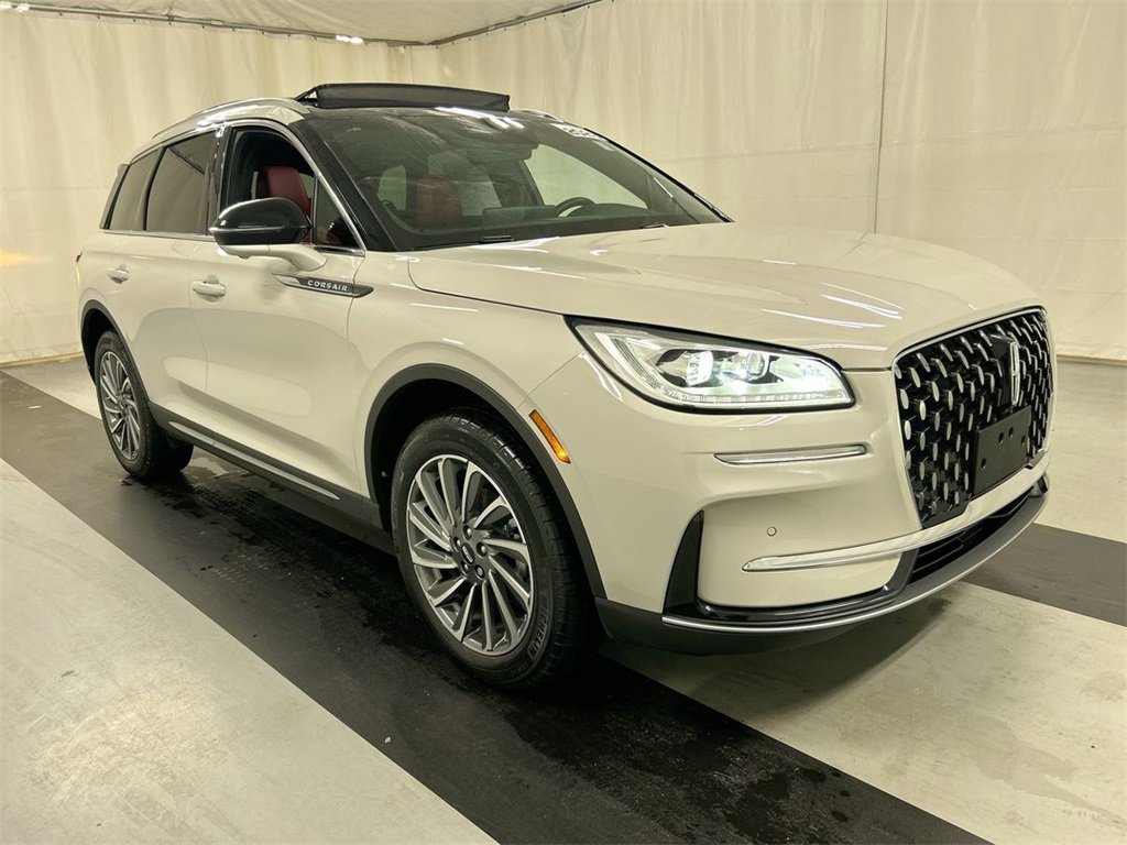 Used 2023 Lincoln Corsair Reserve w/ Equipment Group 201A image 1