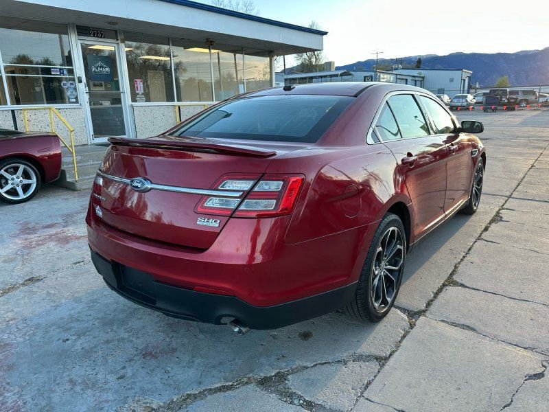 Used 2013 Ford Taurus SHO image 7