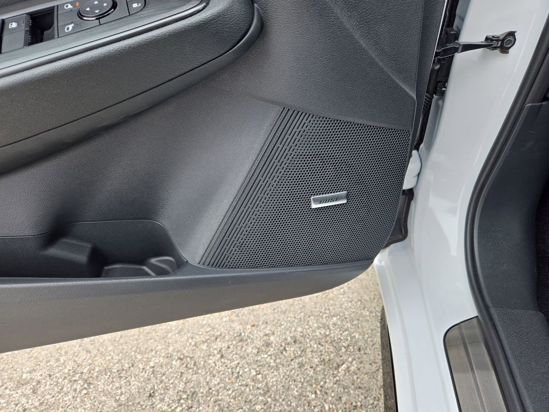 New 2026 Nissan Sentra SR w/ SR Premium Package FWD image 31