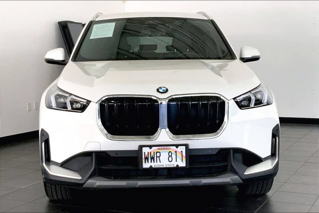 Certified 2023 BMW X1 xDrive28i AWD/4WD image 3