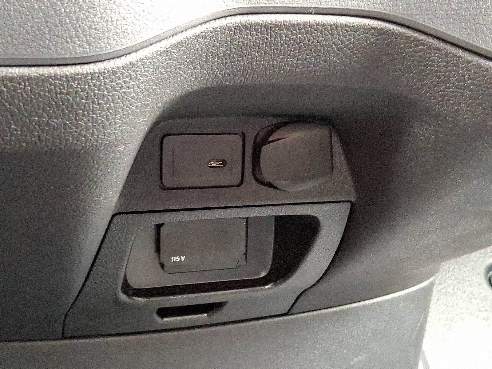 Used 2024 Mercedes-Benz Sprinter 144 Cargo image 28